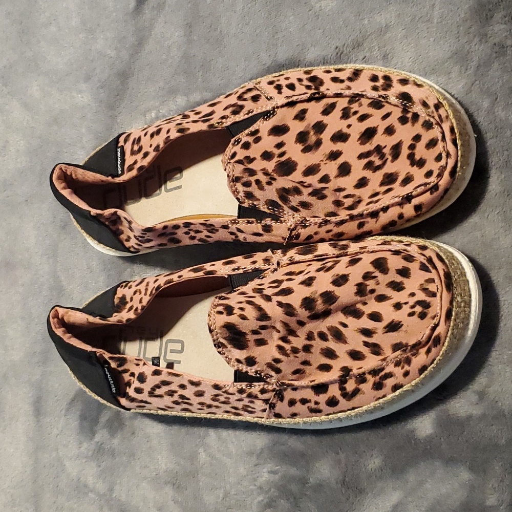 Hey dude pink leopard
